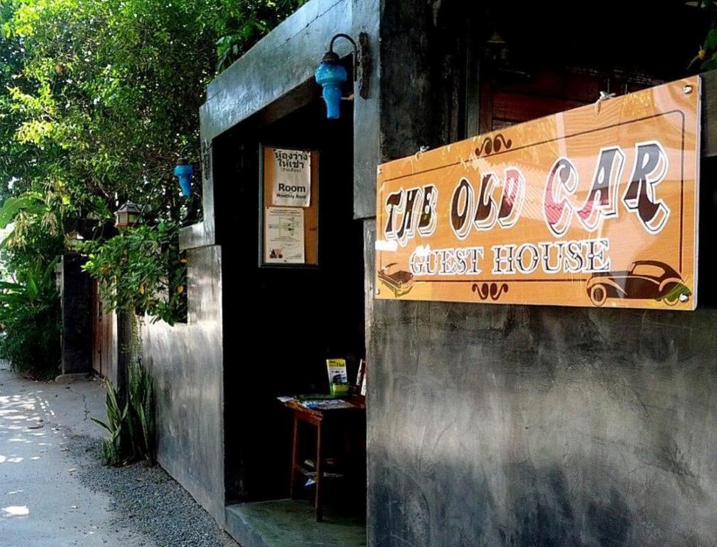 The Old Car Guesthouse Chiang Mai Exterior photo
